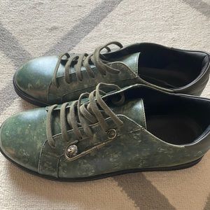 New versace versus sneakers. Size 11 mens
